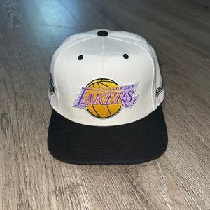 Lakers Hard Wood Classic Fitted